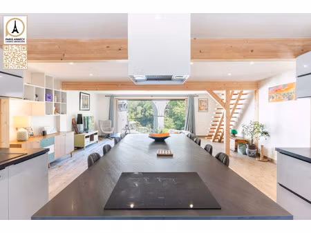 vaste triplex 4 pièces récent