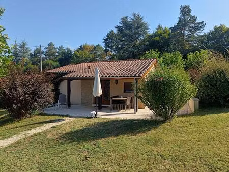 maison de vacances récente sur domaine avec piscine - lot  près de la dordogne