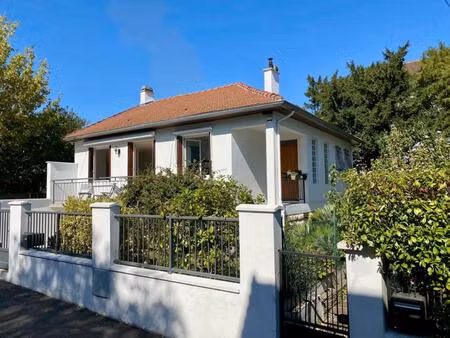 belle maison idéalement placée