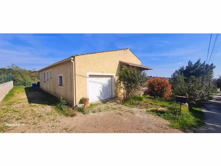 villa de 93m² avec garage et vue sur 652m² de terrain