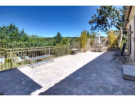 a vendre en exclusivité ! lorgues centre à pied -maison 140 m² -vue dominante