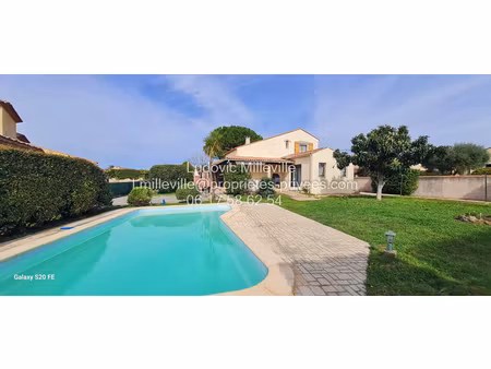 belle villa de 160 m2 avec piscine/garage sur 1319 m2 de terrain
