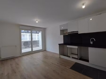 asnières 2pièces avec balcon et parking dans résidence neuve