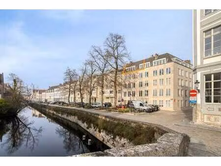 brugge centrum: luxueus app. met 3 slpks  terras en zicht...