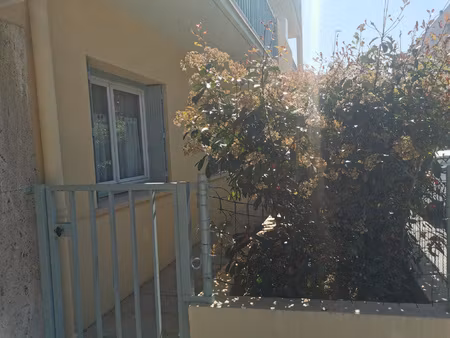 t2 hyeres - 2 pièces