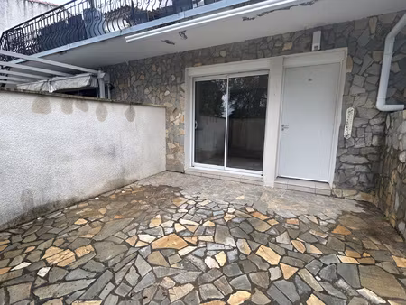 st bres - appartement t3 de 50.67m2 en rez de chaussée avec