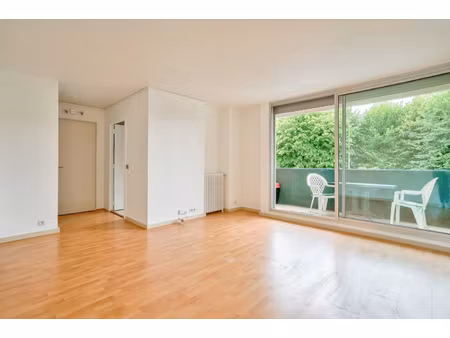 appartement avec balcon - 4 pieces - 71 m²