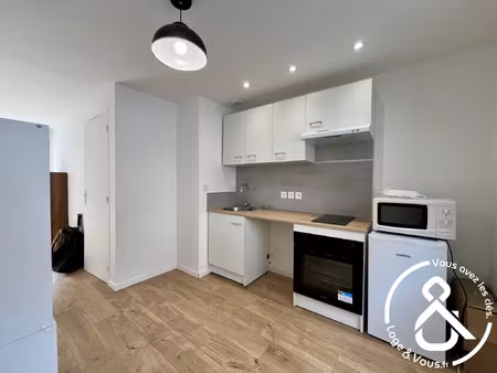 studio en rez-de-chaussée avec terrasse entièrement rénové