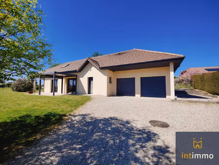 maison moderne t3 avec jardin et garage à louer