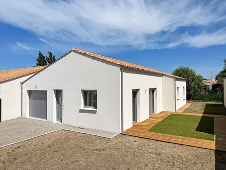 vente maison 5 pièces  100.00m²  le perrier