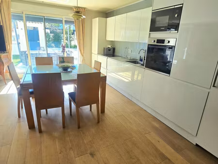 maison mazargues piscine 3 chambres 3 salles de bain garage