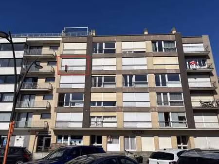 spacieux appartement de deux chambres à vendre à koksijde !