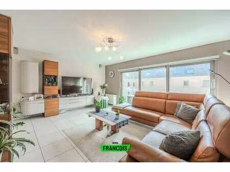 prêt à emménager : spacieux et équipé duplex de 3 chambres …