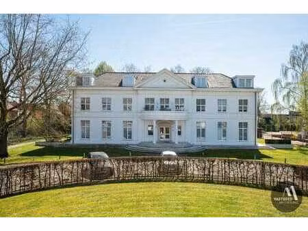 gelijkvloerse studio in een exclusief pand