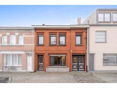 maison spacieuse avec jardin à zele