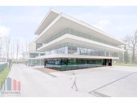 511 m² high-end kantoren op toplocatie langs de e40 te oo...