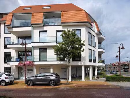 nouvelle construction d'espaces commerciaux casco à un empla