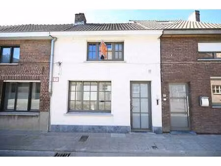 gezellige en volledig gerenoveerde rijwoning!