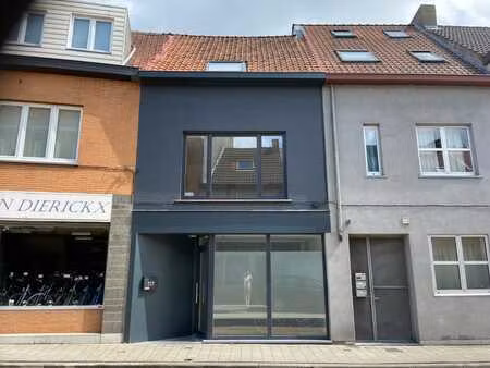 centraal gelegen woning met 4 slaapkamers!