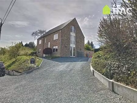 villa rurale avec 4 chambres