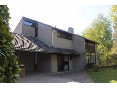 villa située dans une localisation magnifique