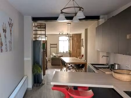 maison meublée bien située  2 chambres et jardin