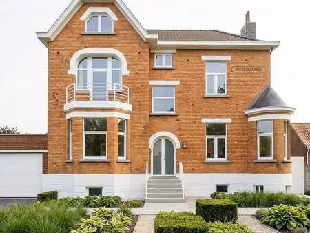 spacieuse villa de caractère avec piscine  pool house et ...