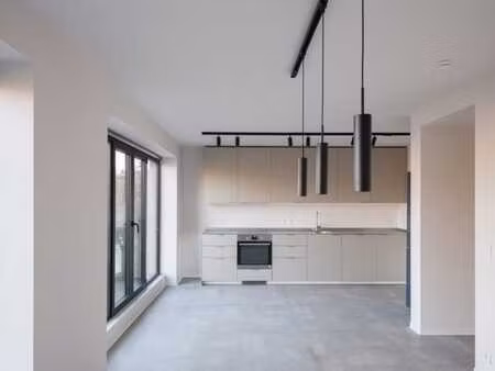 appartement duplex deux chambres situé sur l’eedverbondkaai