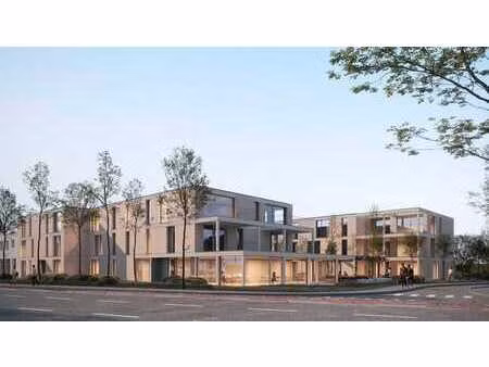 nouveau rez-de-chaussée commercial à vendre près de la gare