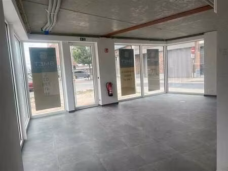 rez-de-chaussée commercial