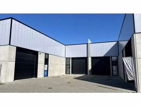 entrepôt récent à louer dans le parc d'activités hoogveld à