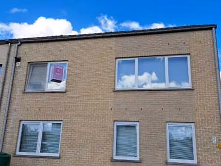 ruim duplexapp met 3 slaapkamers  2 auto staanplaatsen en...