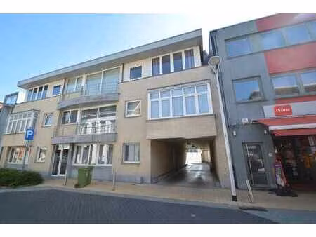 appartement met 2 slk  terras en garagebox!