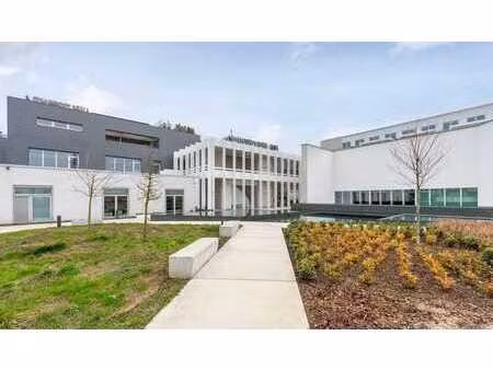 bureaux entièrement équipés à louer à papyrus anvers.