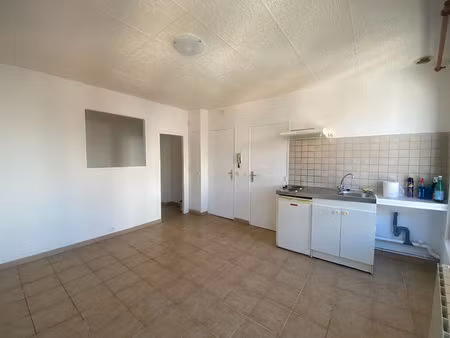 appartement 1 pièces 24 m² à louer corbeil-essonnes 91100 ? | era immobilier