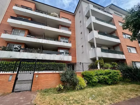 location parking à creteil (94000)  150 €