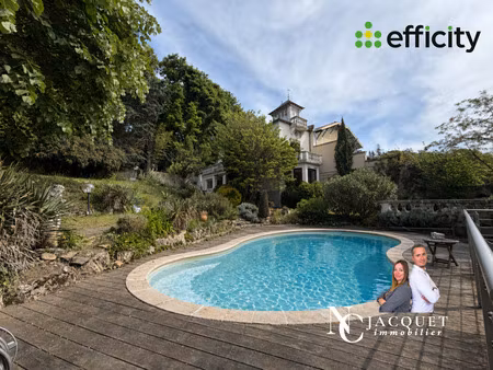 maison 5 pièces - 157 m²