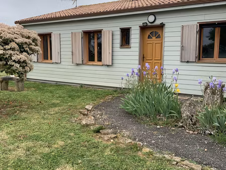 maison  5 pièce(s)  4 chambre(s)  90 m²