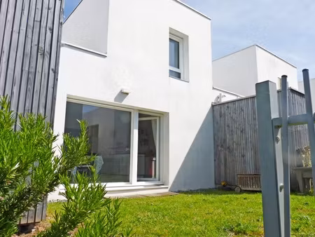 maison 4 pièces - 82 m²