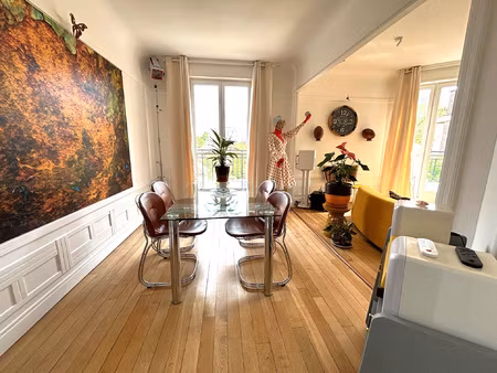 à vendre spacieux f4 refait à neuf avec balcon et cave