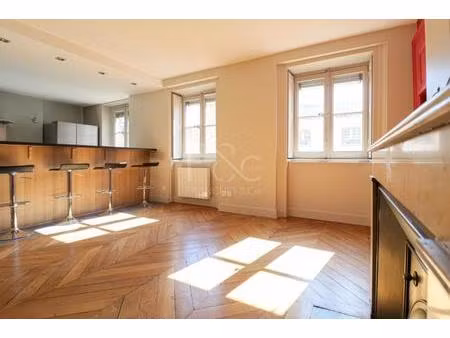 appartement de type 3 de 105 m²
