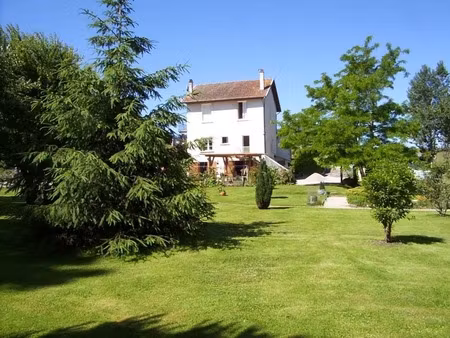 dpt isère (38)  à vendre les abrets maison p6 de 172 m² sur parc de 9198 m²