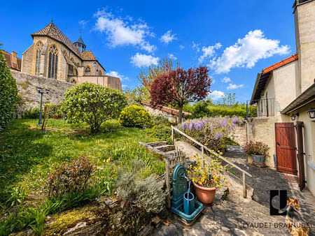 maison fort potentiel dans village touristique-ambierle-197 m2