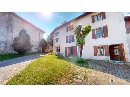 bâtisse maison t8 avec 5 chambres bernin village