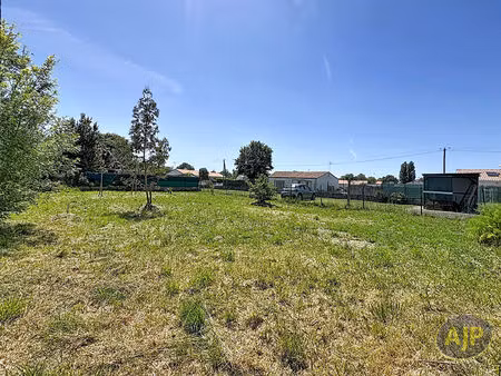terrain challans 479 m²