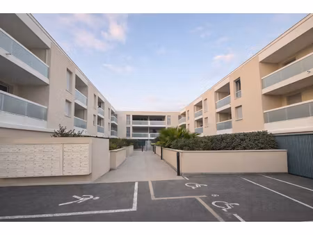 saint barnabé 13012 location duplex type 3 avec terrasse et deux stationnements