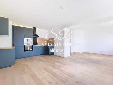 t2 haut de gamme lumineux au cœur de lauzerte