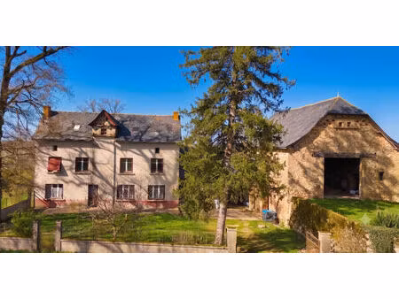 montbazens authentique corps de ferme en pierre splendide grange et potentiel unique