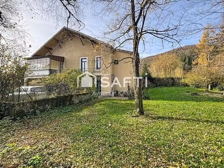 grande maison pleine de charme