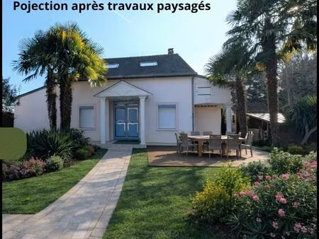 grande maison avec 4 ch à 10 min d'angers.